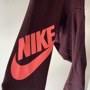 Nike leggings in maroon • M